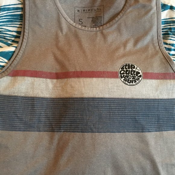 RIP CURL tank - Picture 2 of 5